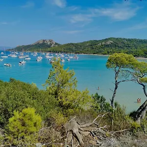 Séjour chez l'habitant Belle Privee Avec Le Jardin Privatif Et Le Jacuzzi, Cavalaire-sur-Mer