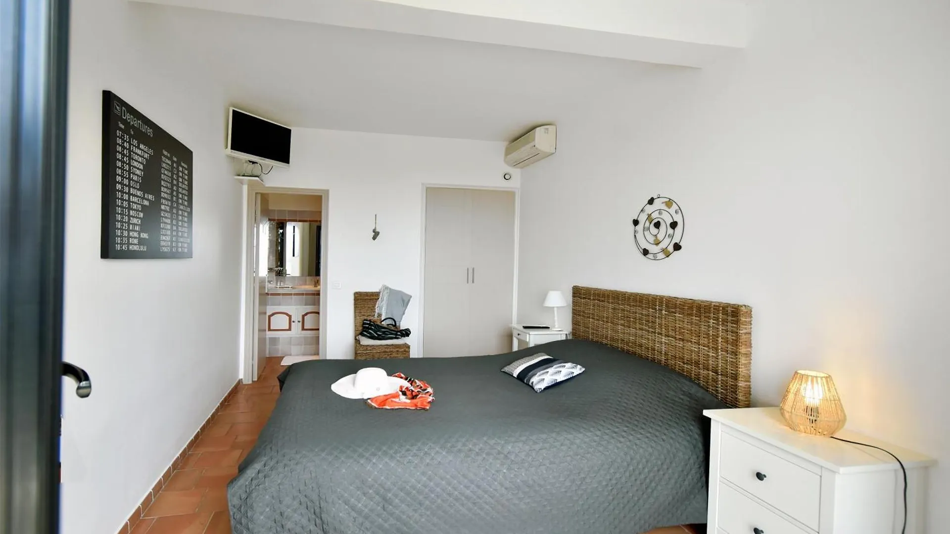 Villa Luxueuse Moderne Avec Piscine & Recemment Renovee, Vue Mer Exceptionnelle! Cavalaire-sur-Mer